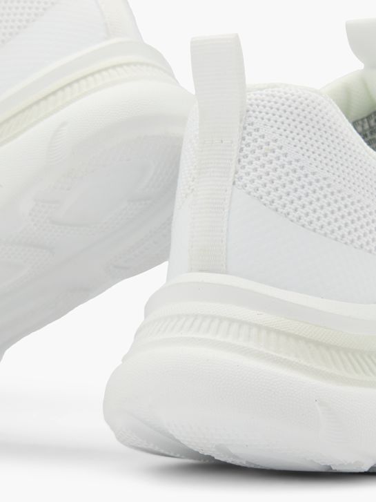 skechers savvie slip-on trainers white deichmann
